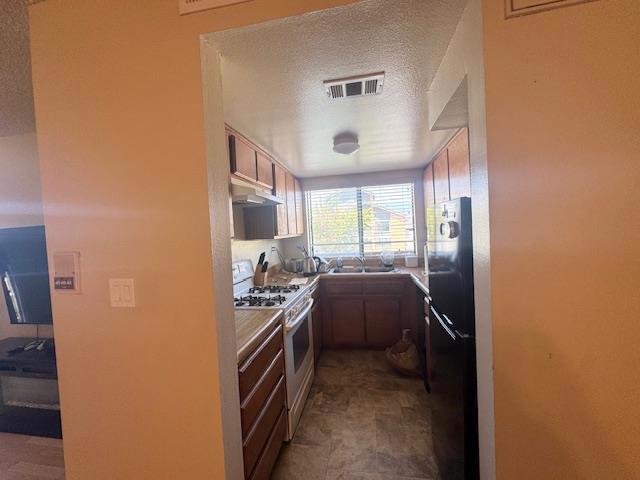 522 Raleigh Street Property Photo 13