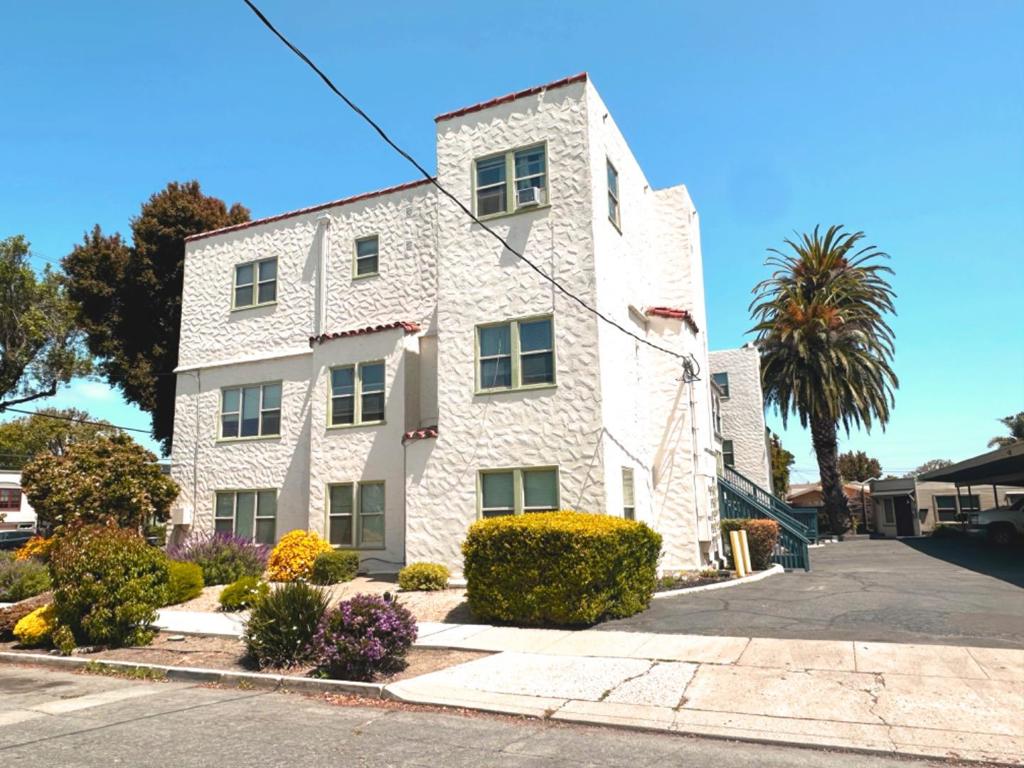 739 Pajaro & Pine Street Property Photo 3