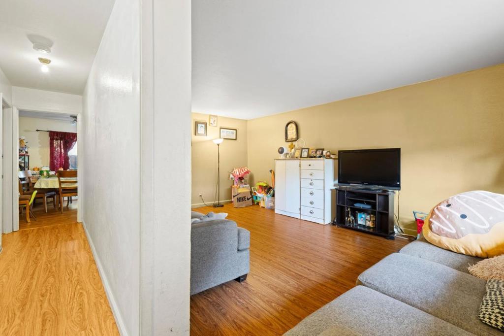 306 Beech Street Property Photo 7