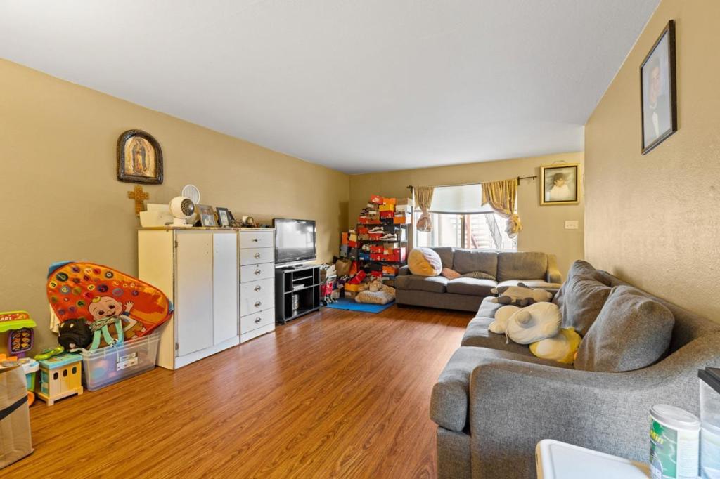 306 Beech Street Property Photo 10