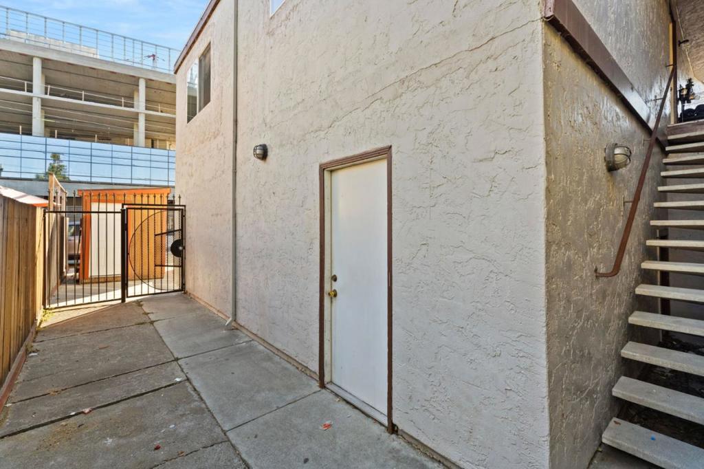 306 Beech Street Property Photo 46