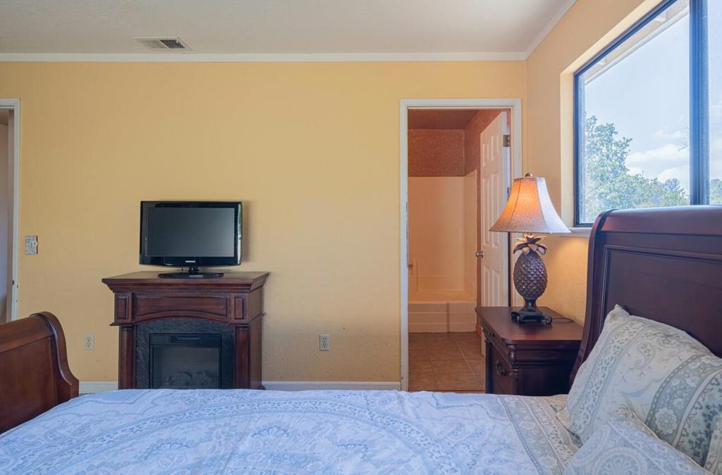 18105 Wylie Hill Lane Property Photo 14