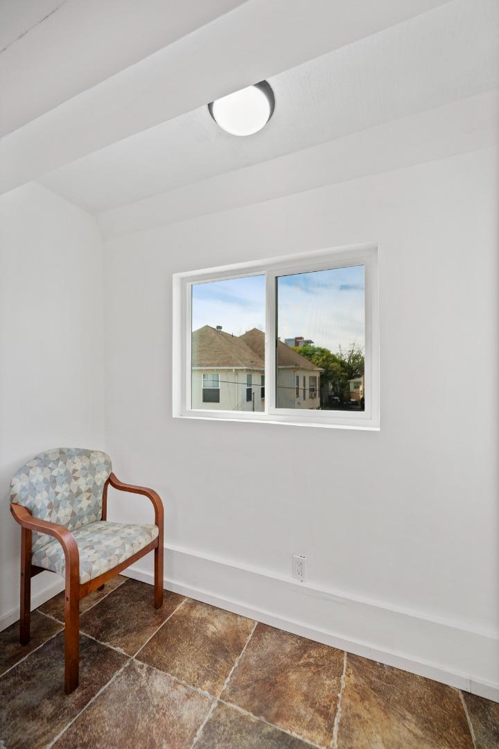 441 W Macarthur Boulevard Property Photo 35