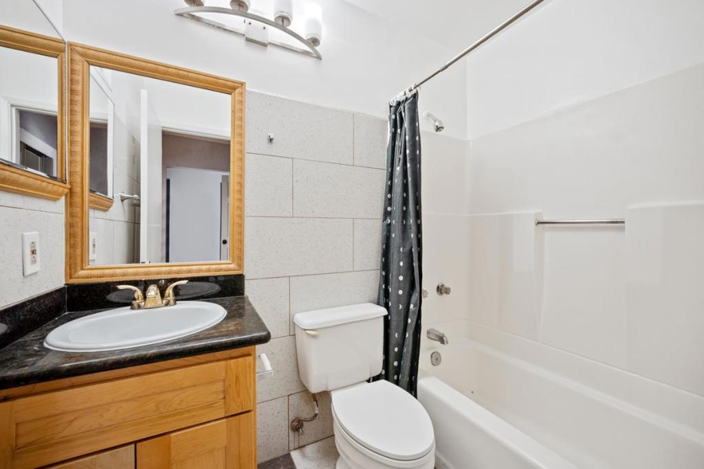 441 W Macarthur Boulevard Property Photo 51