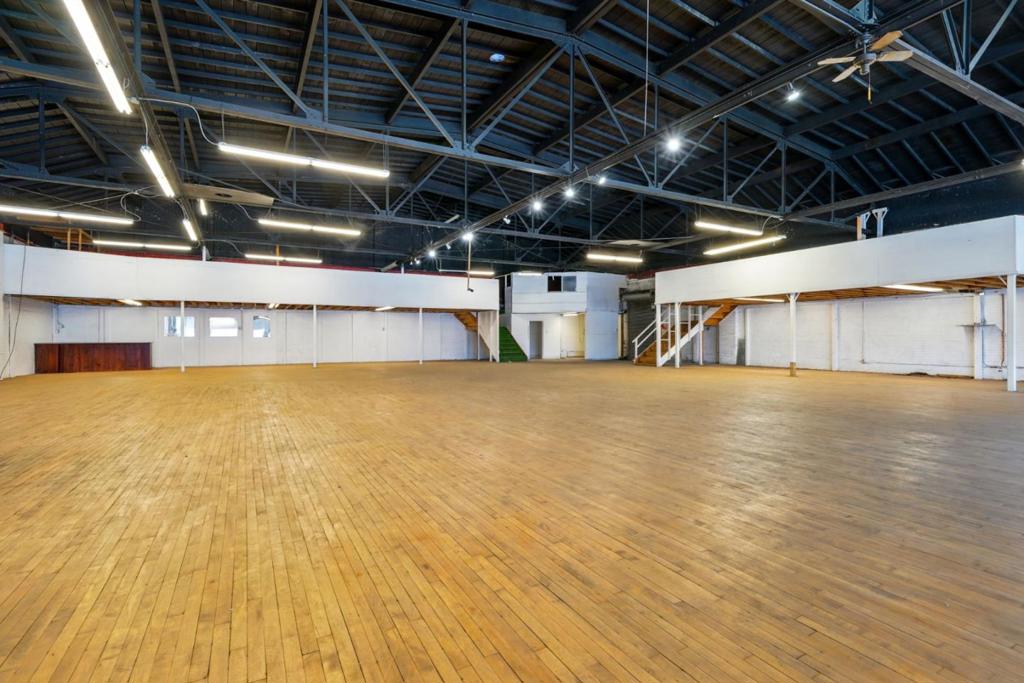 7134 International Boulevard Property Photo 3