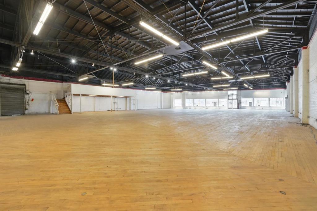 7134 International Boulevard Property Photo 8