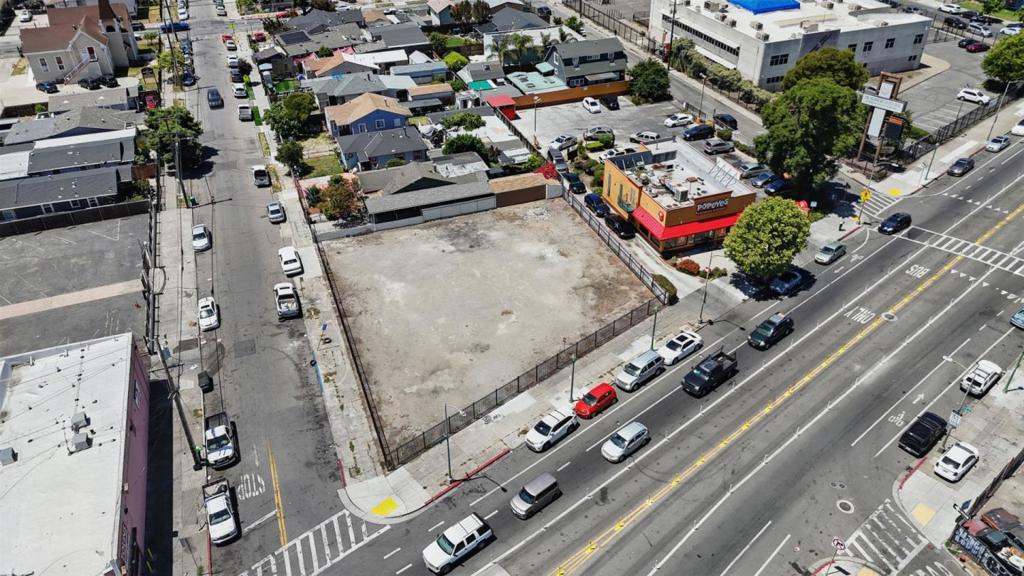 7134 International Boulevard Property Photo 10