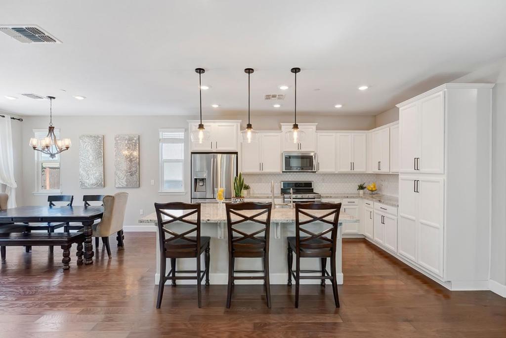 2551 Apricot Way Property Photo 1