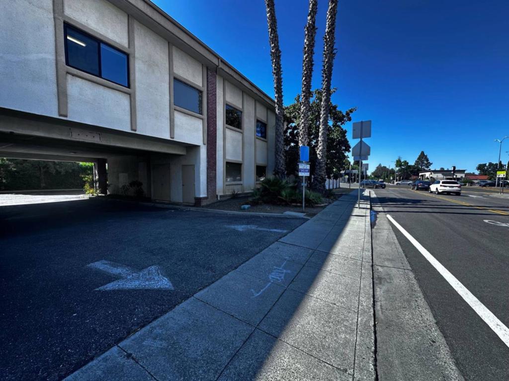 998 E El Camino Real Property Photo 3
