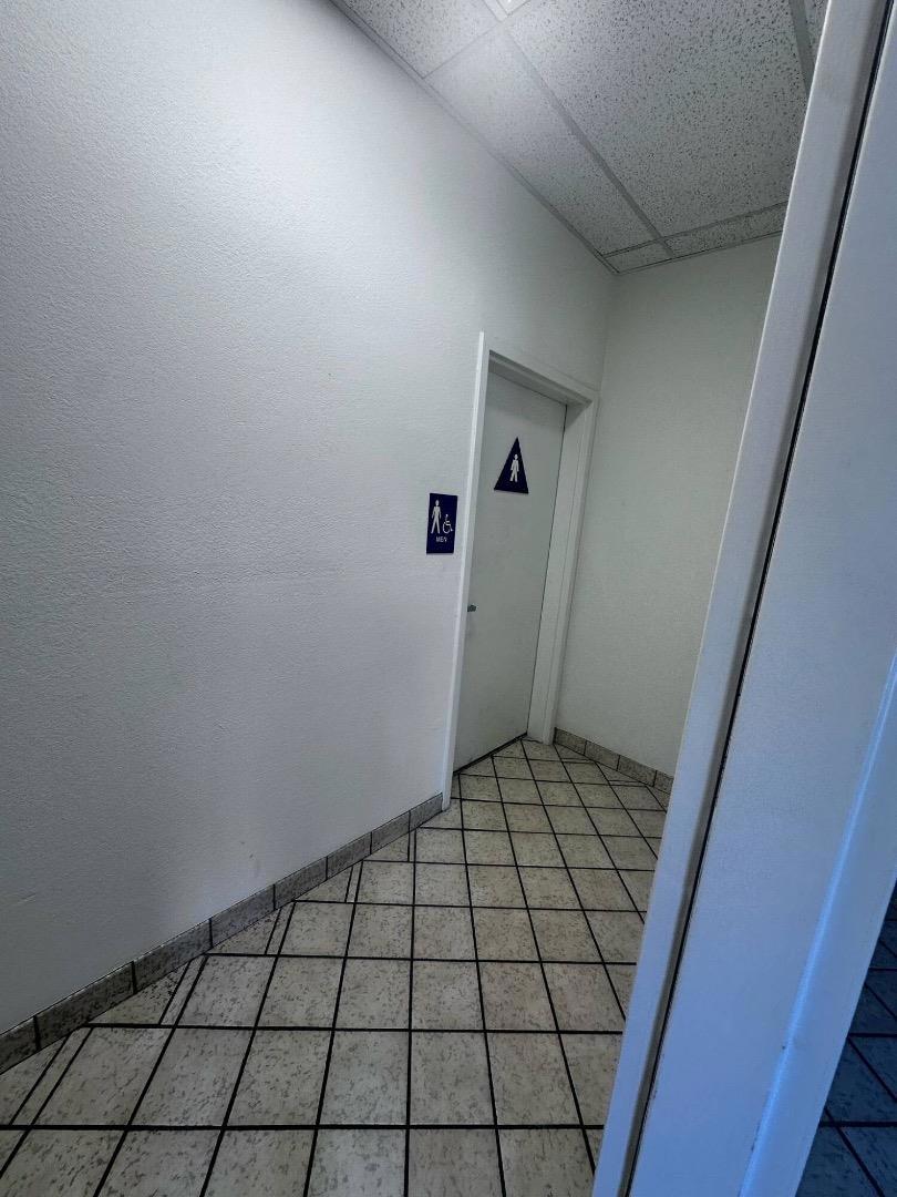998 E El Camino Real Property Photo 15