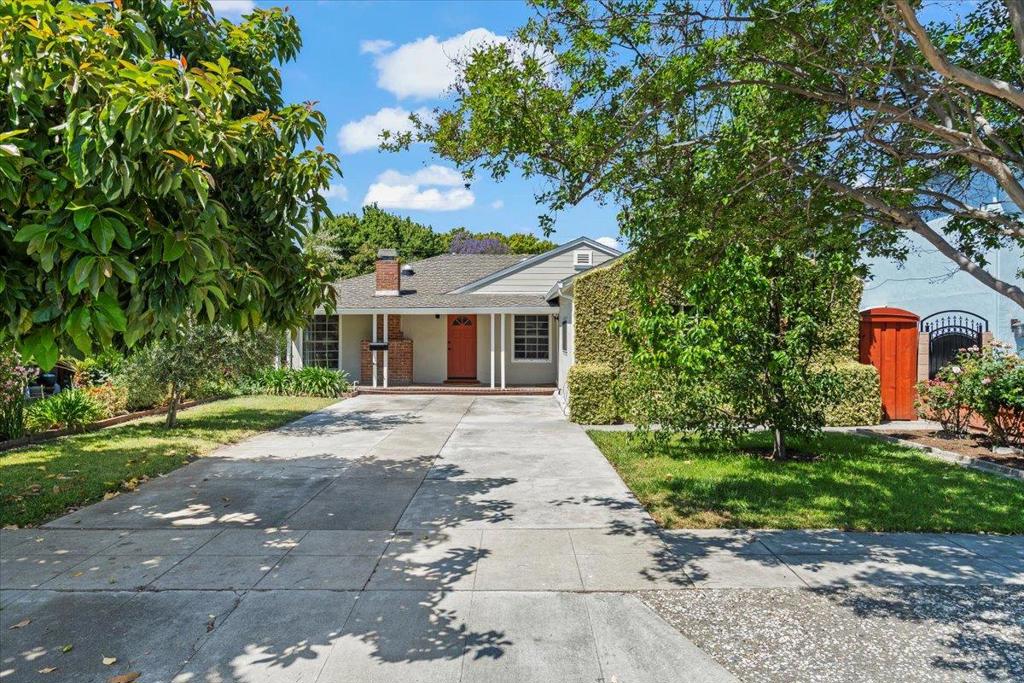 1221 Santa Paula Avenue Property Photo 1