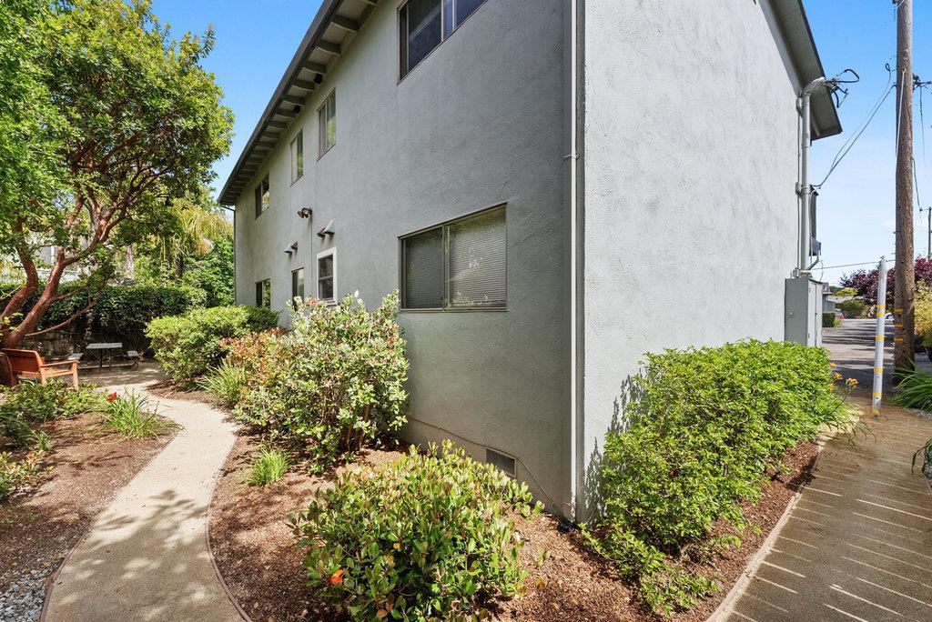 1450 Merrill Street Property Photo 7