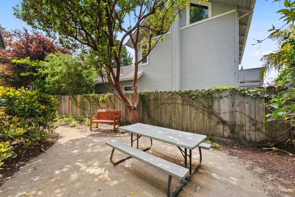 1450 Merrill Street Property Photo 8