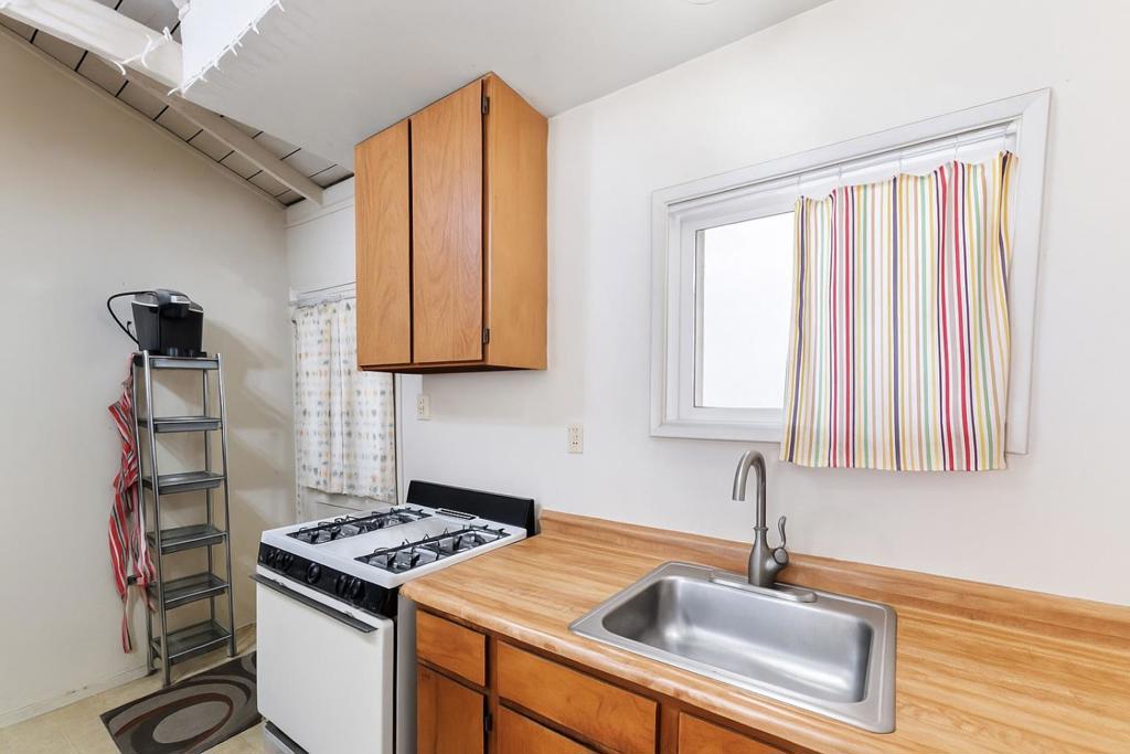 1450 Merrill Street Property Photo 22