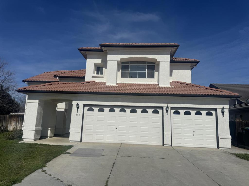1842 Loma Linda Circle Property Photo 1