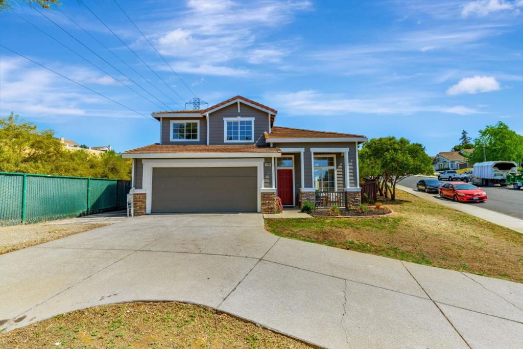 5109 Pawnee Drive Property Photo 1