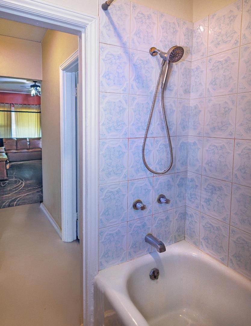 1116 Douglas Avenue Property Photo 16