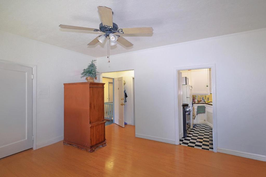 1116 Douglas Avenue Property Photo 25