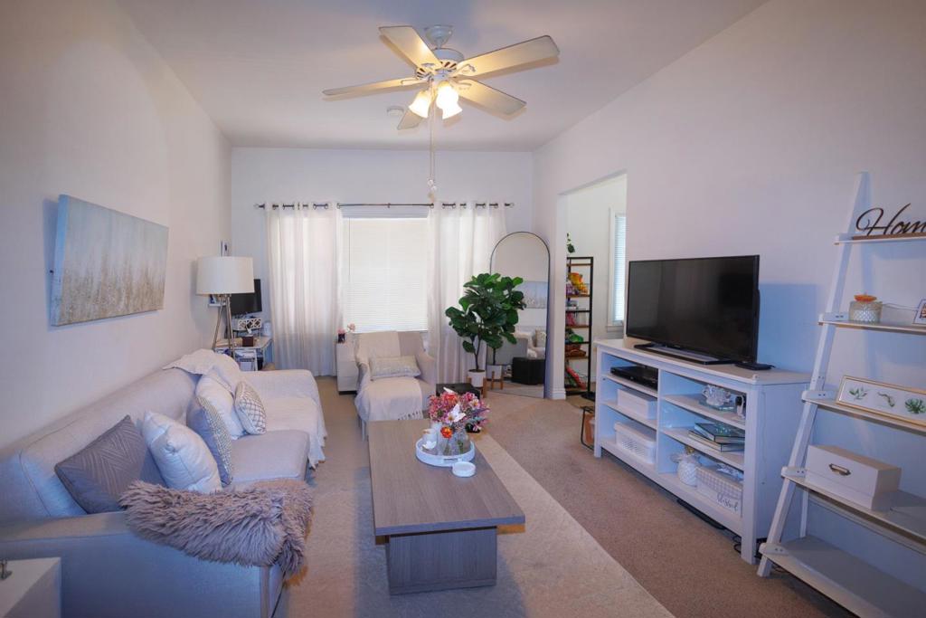 1116 Douglas Avenue Property Photo 26