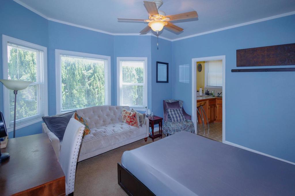 1116 Douglas Avenue Property Photo 47