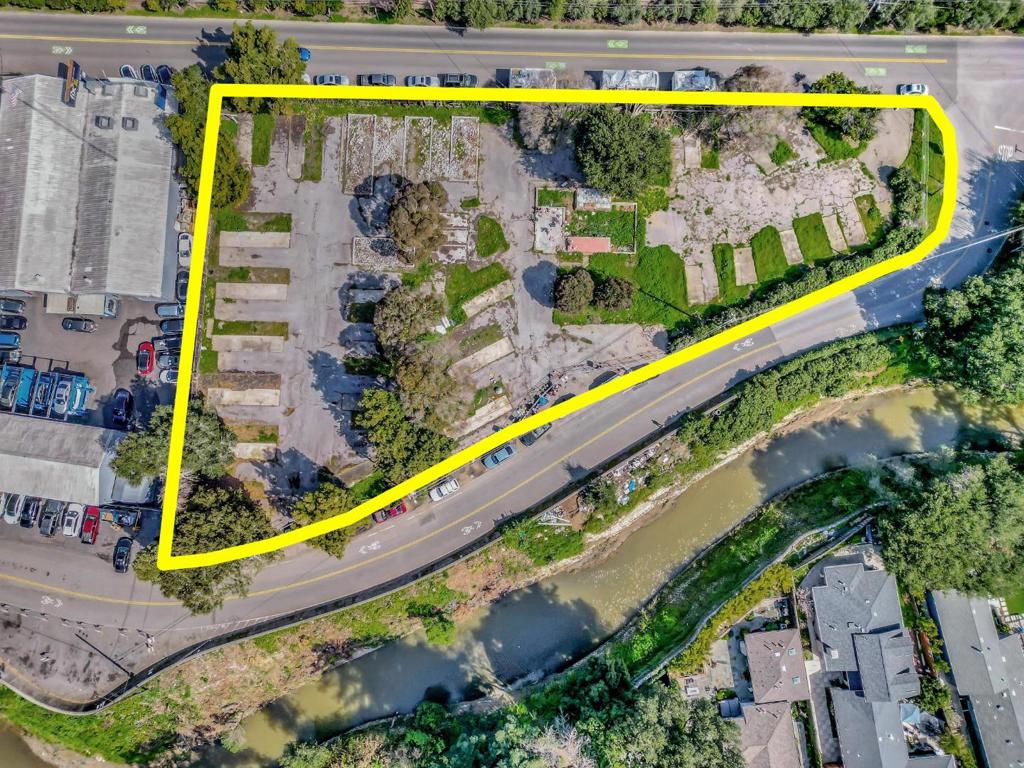 1893 Woodland Avenue Property Photo 2