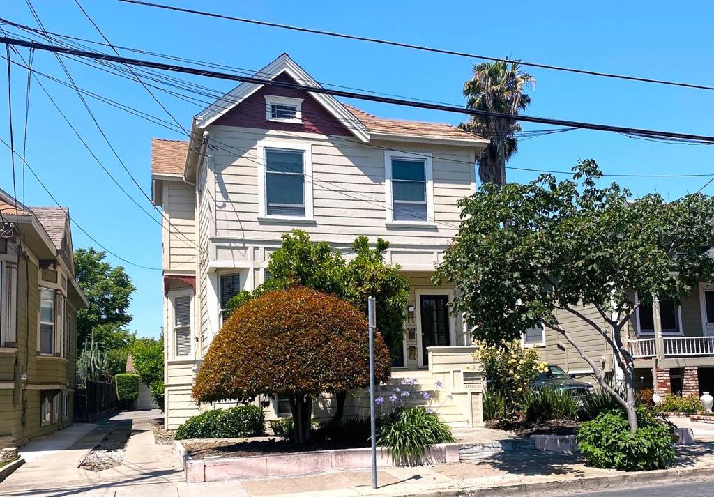155 Gifford Avenue