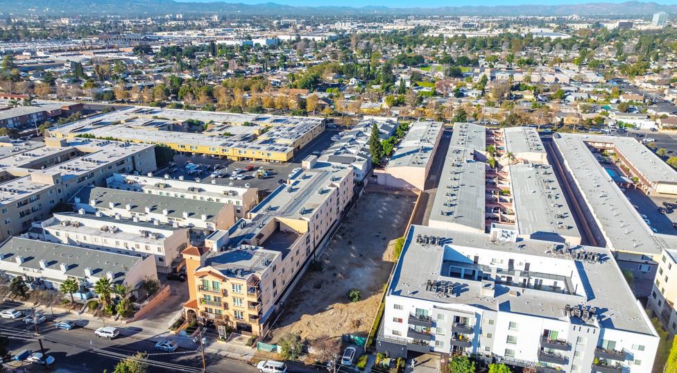 7911 Ventura Canyon Avenue Property Photo 14