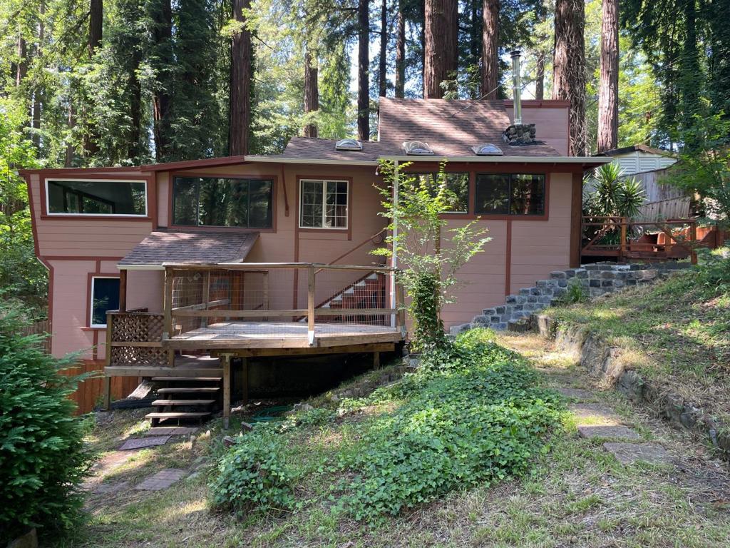 35 Sequoia Drive Property Photo 1