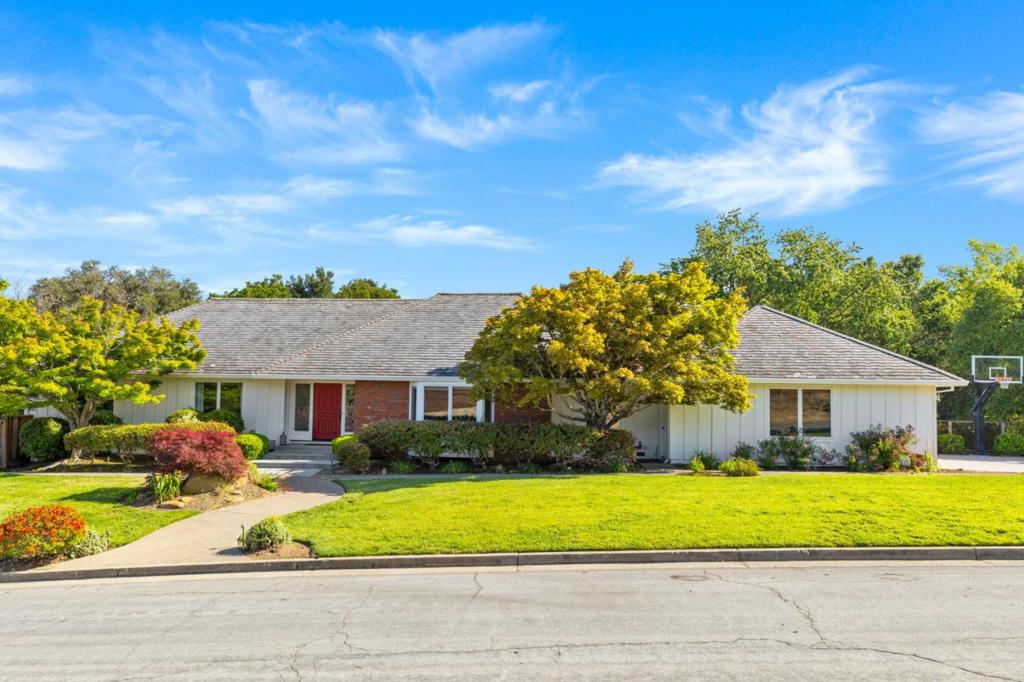14231 Short Hill Court Property Photo 1