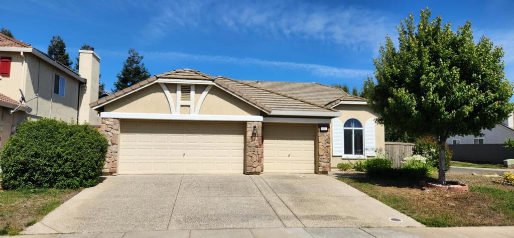 9657 Richlyn Way Property Photo 1