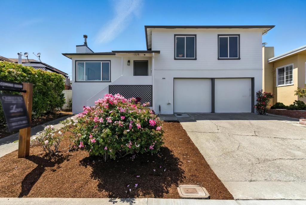 36 Clara Avenue Property Photo 1