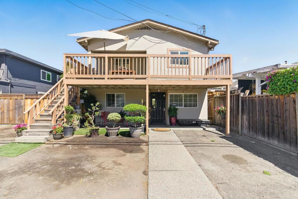 109 Dumbarton Avenue Property Photo 1