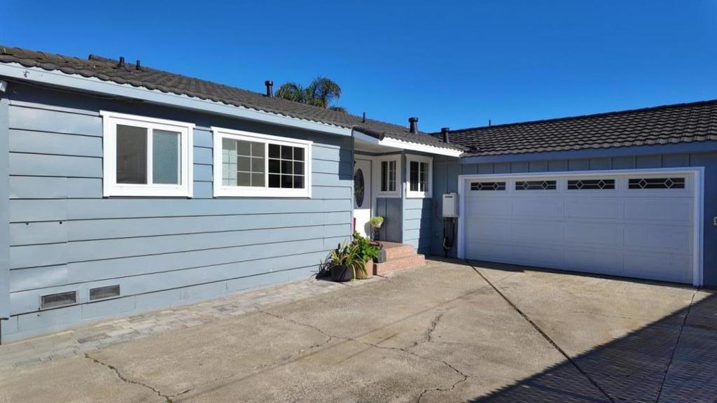35776 Haley Street Property Photo 1