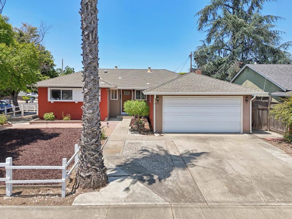 1491 Kooser Road Property Photo 1
