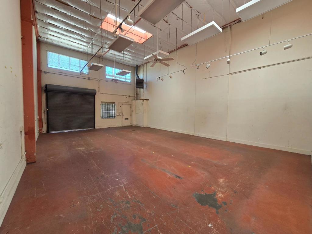 931 N Amphlett Boulevard Property Photo 8