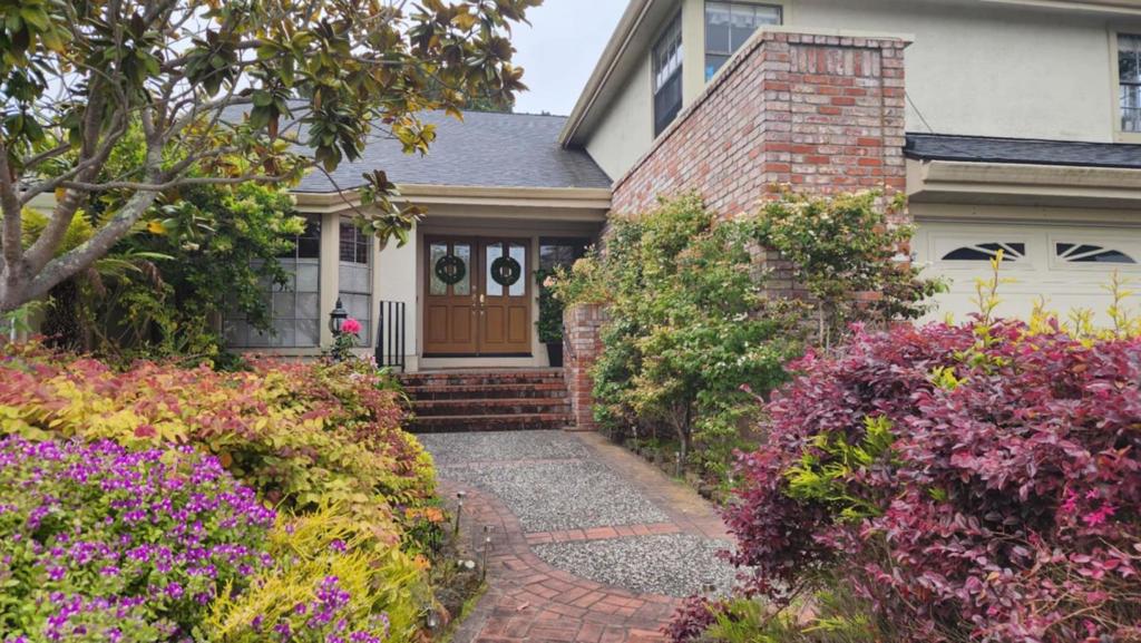 443 Burning Tree Court Property Photo 1
