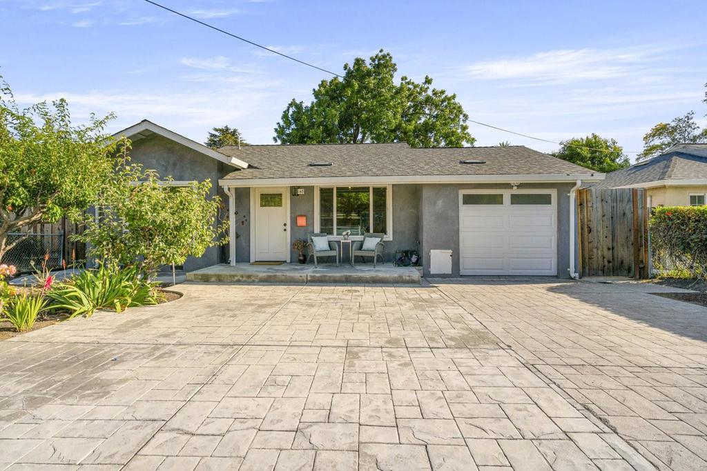 148 W Maude Avenue Property Photo 1