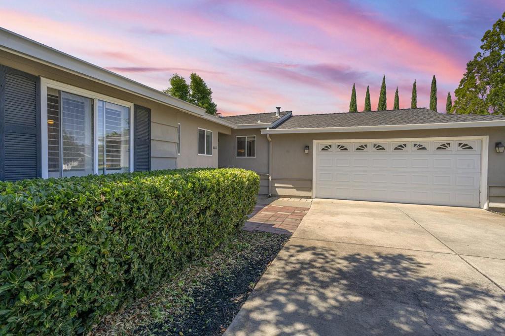 1655 Kennard Way Property Photo 1