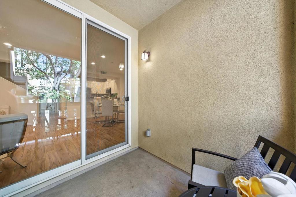 709 Modern Ice Drive Property Photo 14
