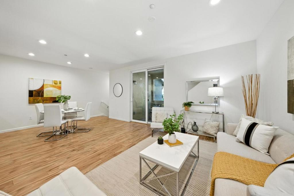 709 Modern Ice Drive Property Photo 15