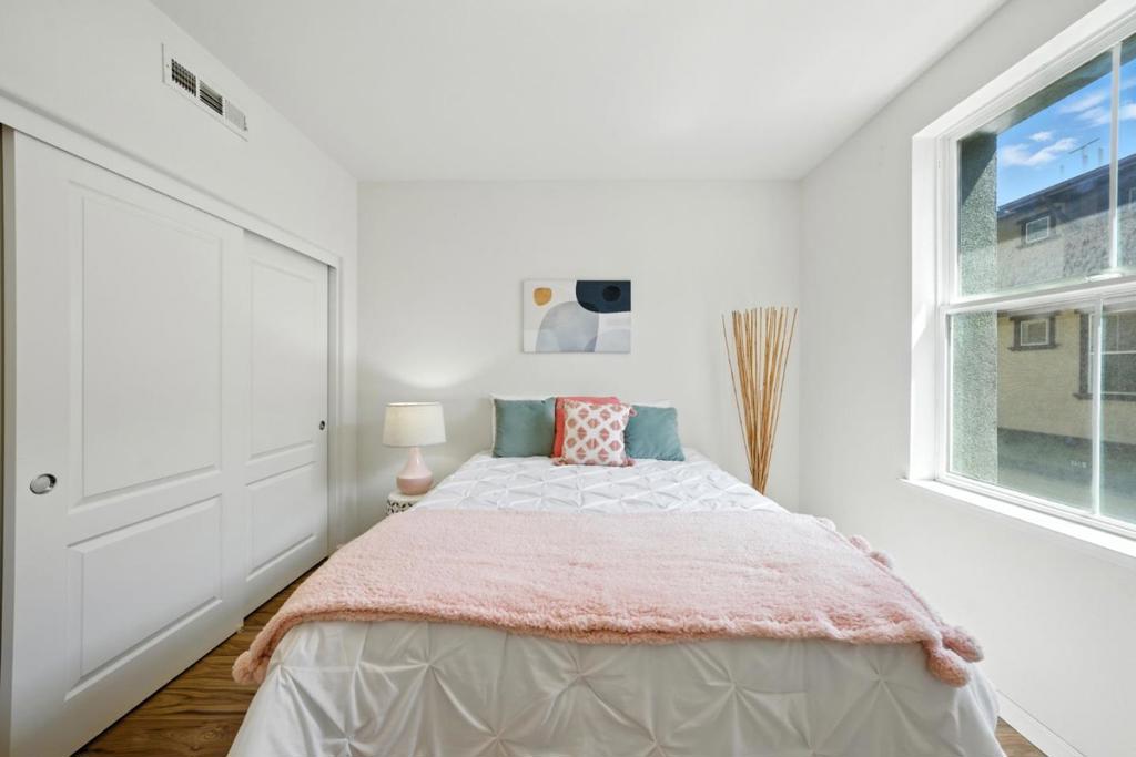 709 Modern Ice Drive Property Photo 23