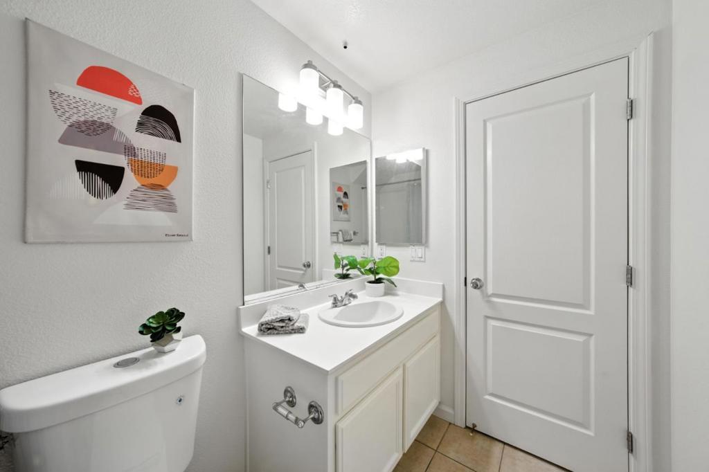 709 Modern Ice Drive Property Photo 27