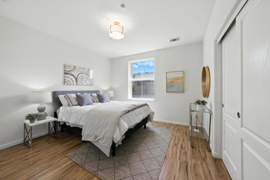 709 Modern Ice Drive Property Photo 34