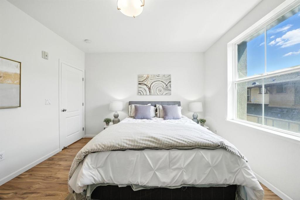 709 Modern Ice Drive Property Photo 35