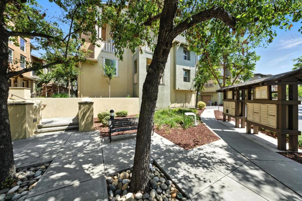709 Modern Ice Drive Property Photo 42