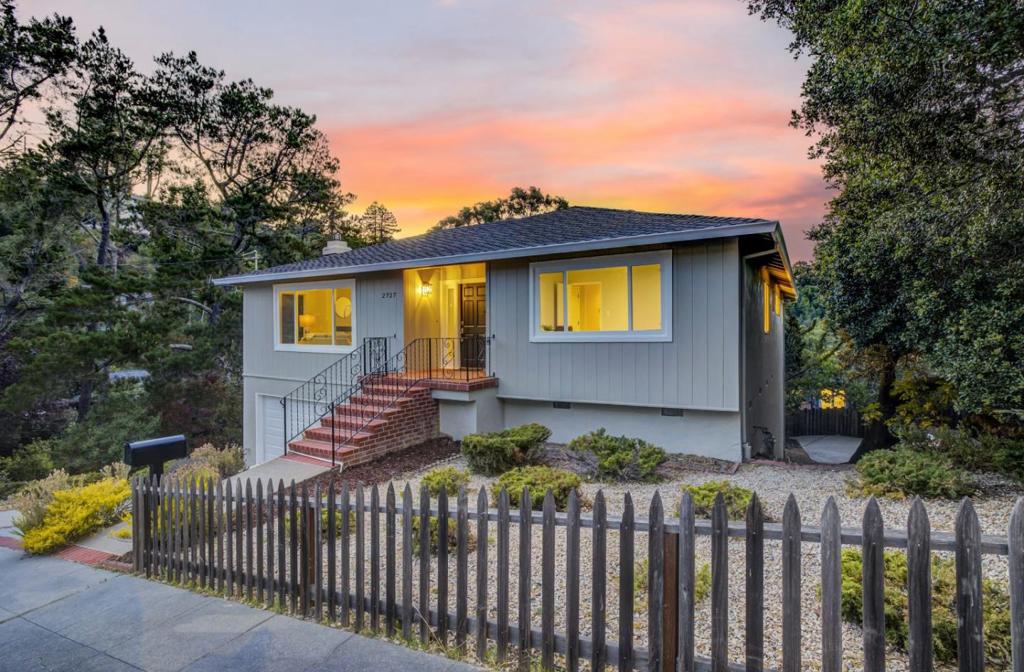 2727 El Prado Road Property Photo 1