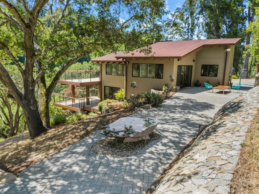 3773 Paul Sweet Road Property Photo 1