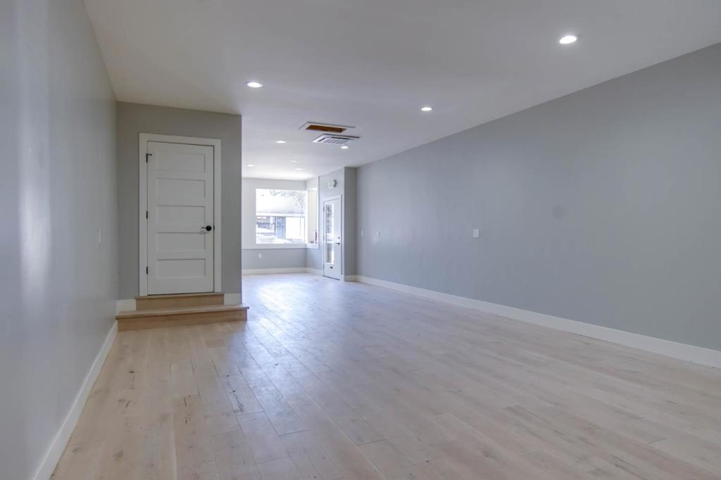 222 5th Street 101 Property Photo 4