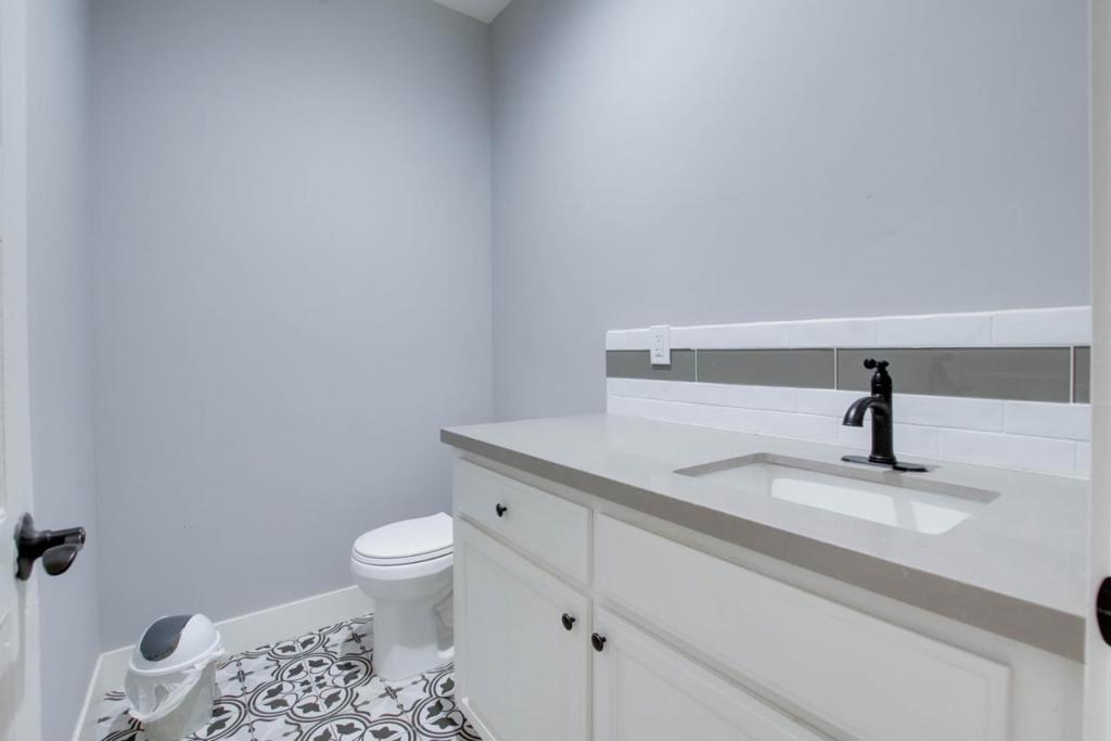 222 5th Street 101 Property Photo 7