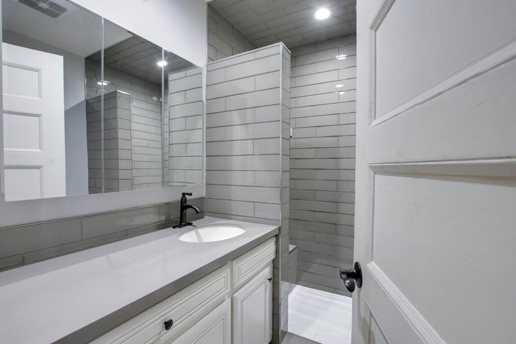 222 5th Street 101 Property Photo 25